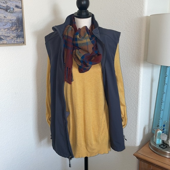 Mossimo Mustard color sweatshirt - Picture 2 of 9